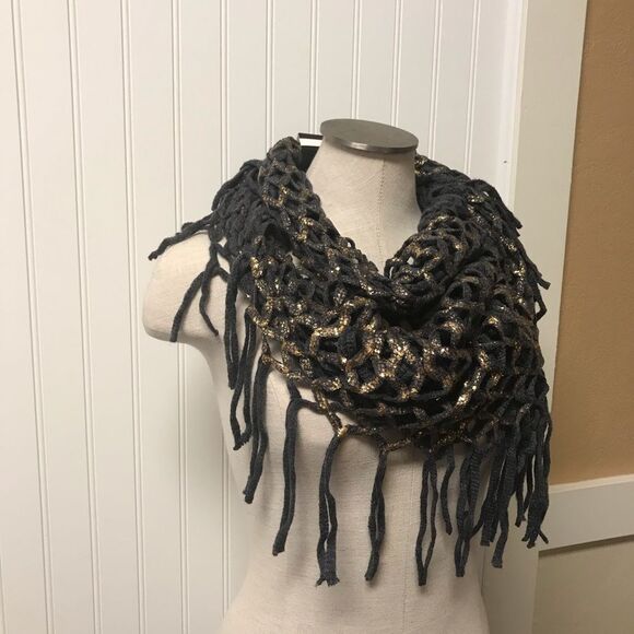 D&Y Gray & Gold Fringed Infinity Scarf - Picture 2 of 5